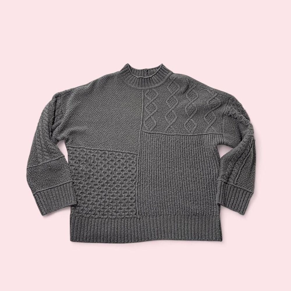 American Eagle Women's Green Sweater